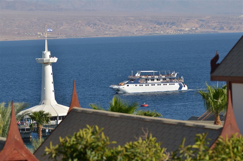 Loď s proskleným dnem Eilat